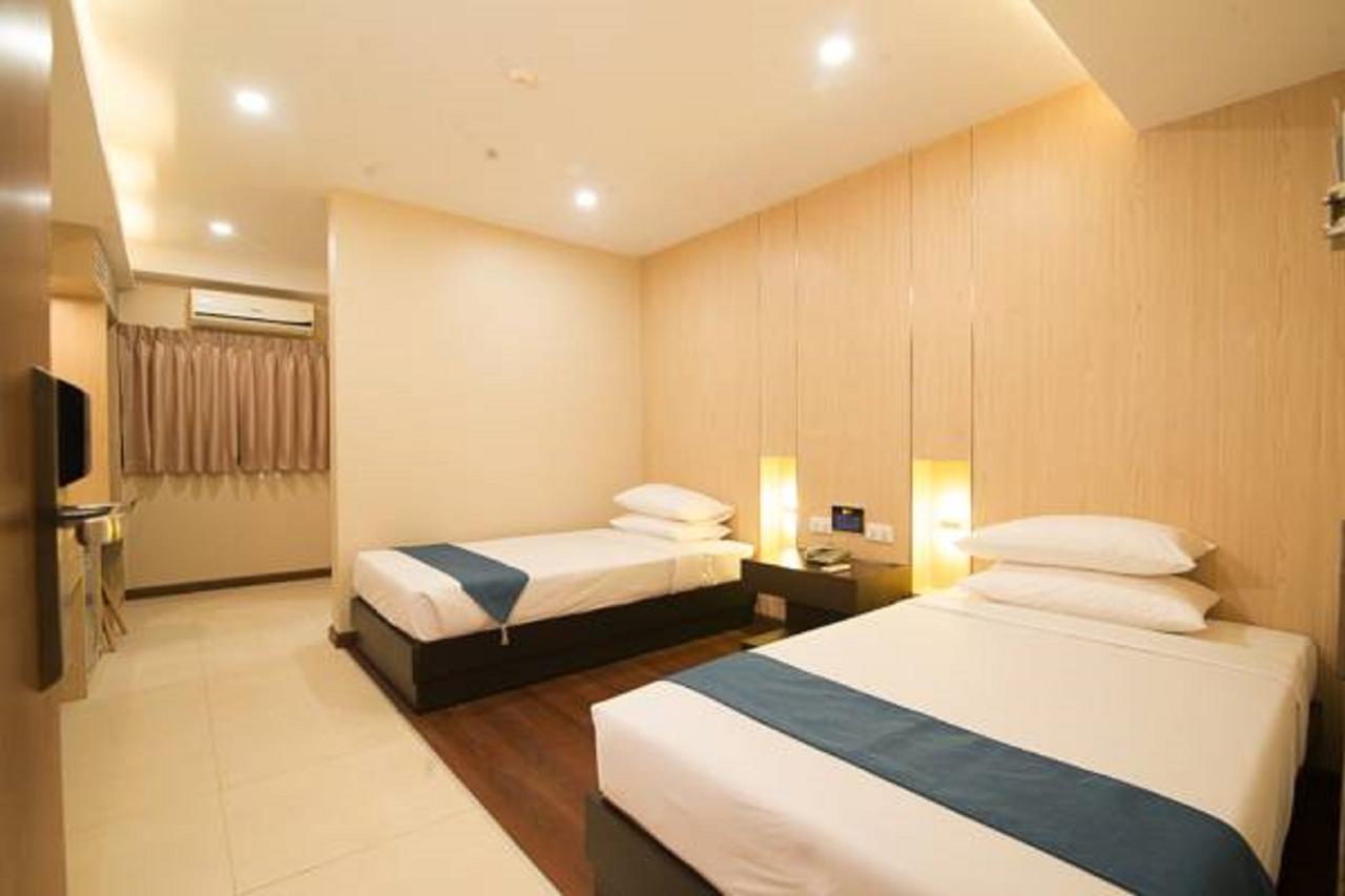 Eastern Hotel Yangon Dış mekan fotoğraf