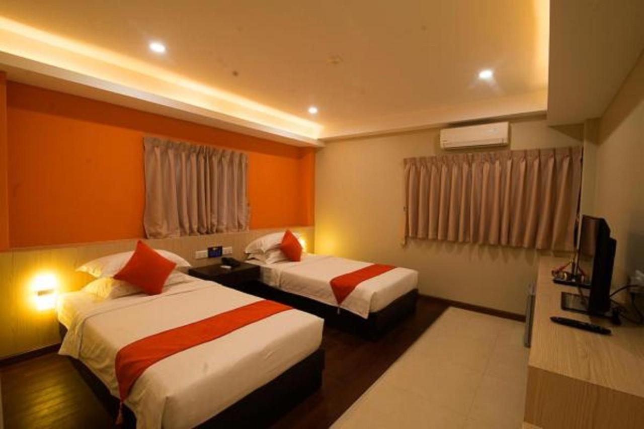 Eastern Hotel Yangon Dış mekan fotoğraf
