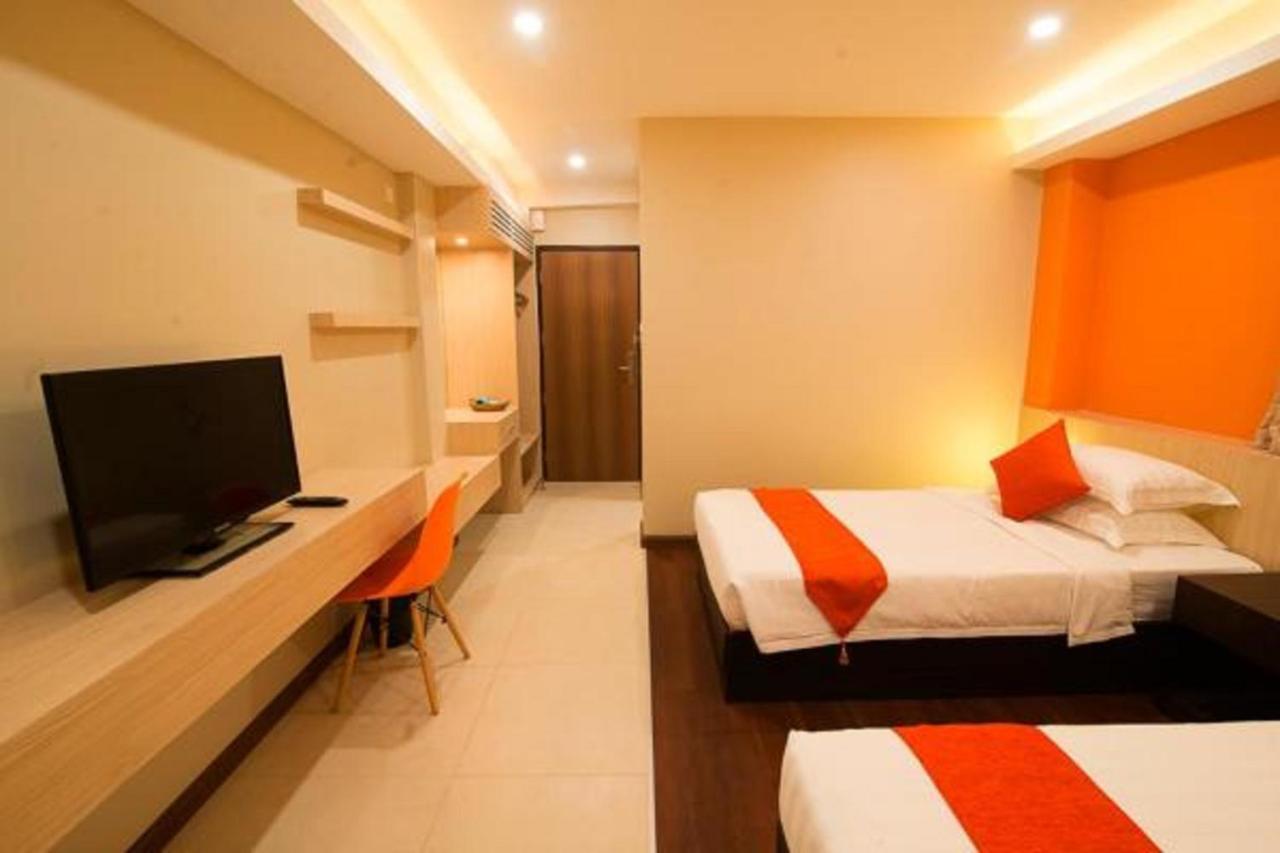 Eastern Hotel Yangon Dış mekan fotoğraf